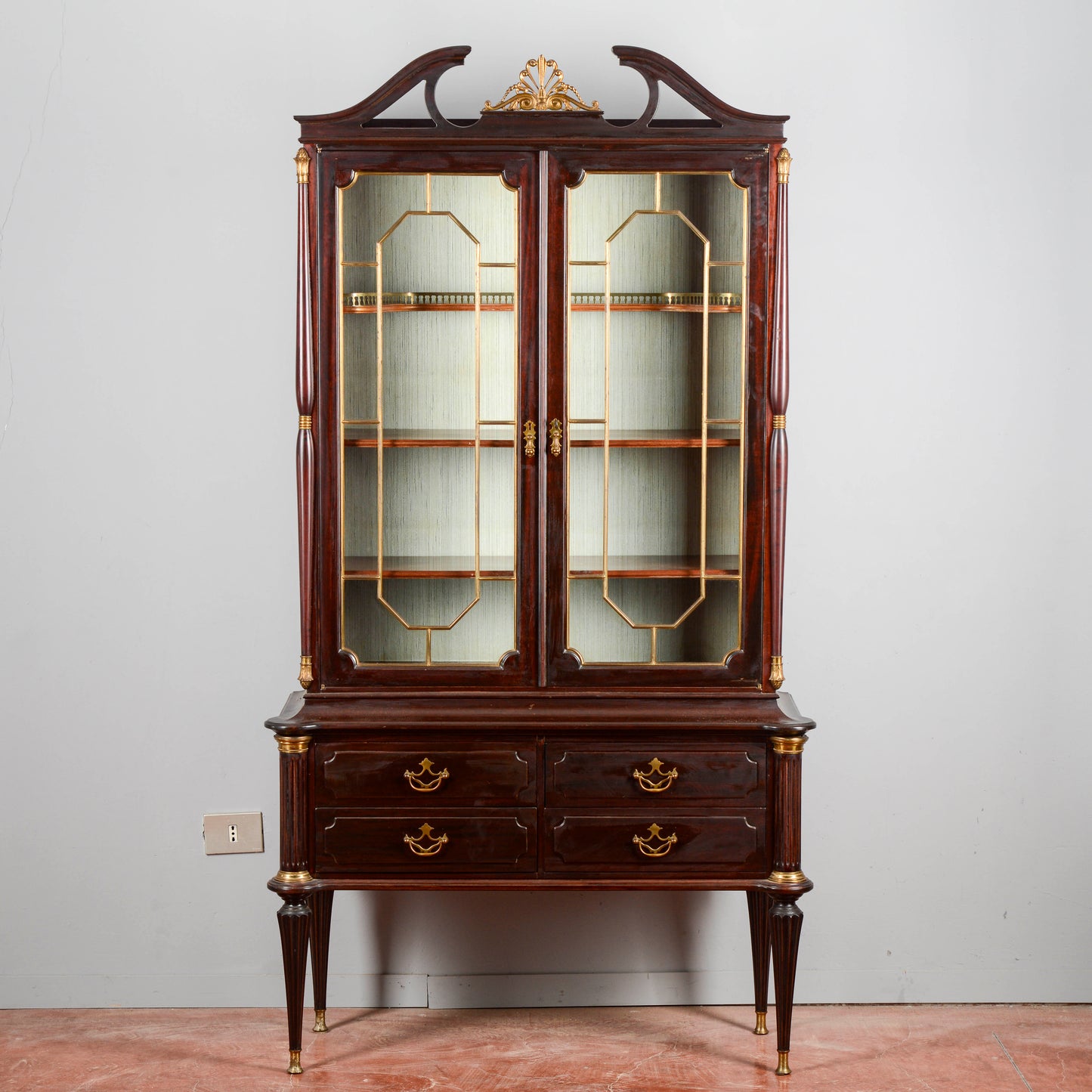 Credenza Vetrina Impellicciata