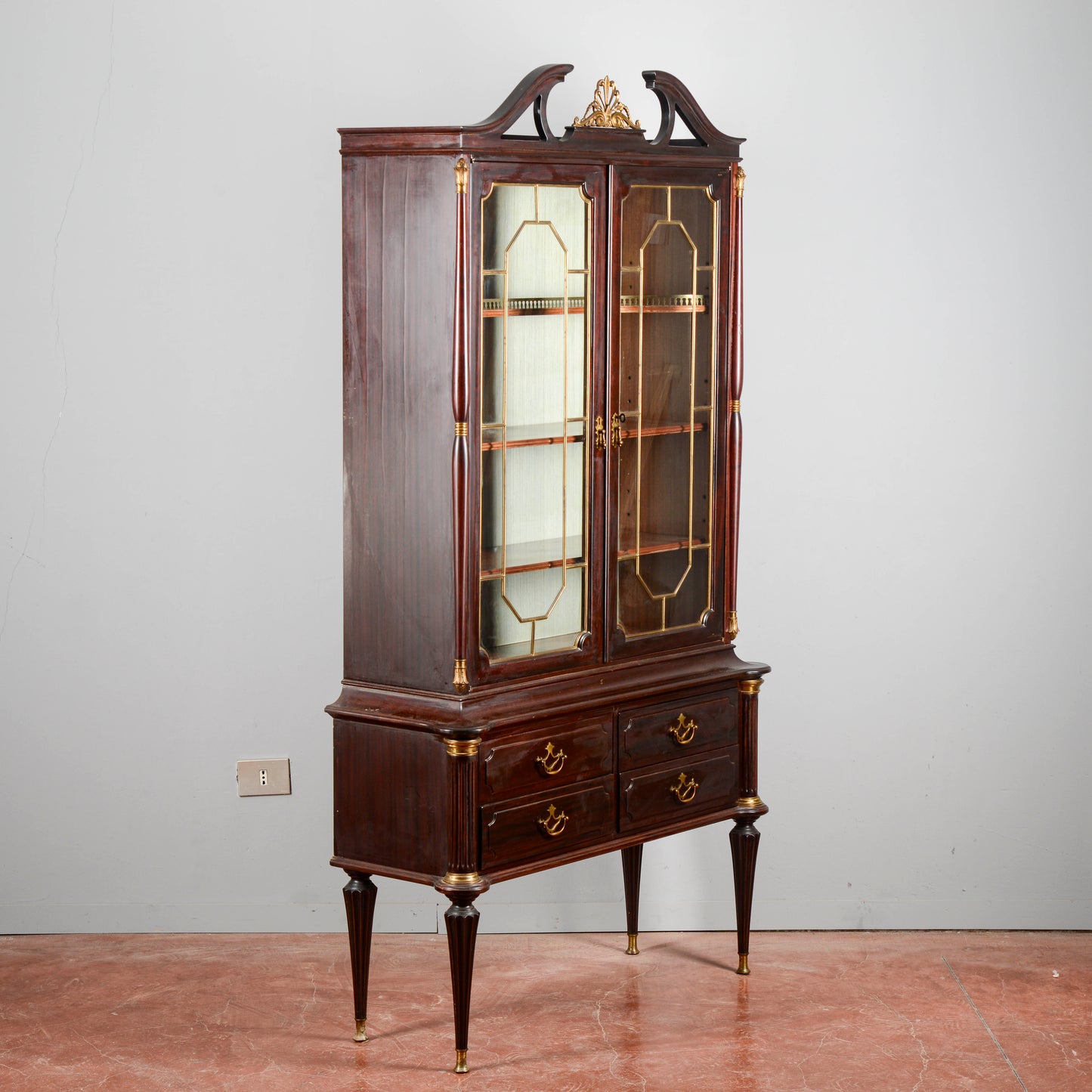 Credenza Vetrina Impellicciata