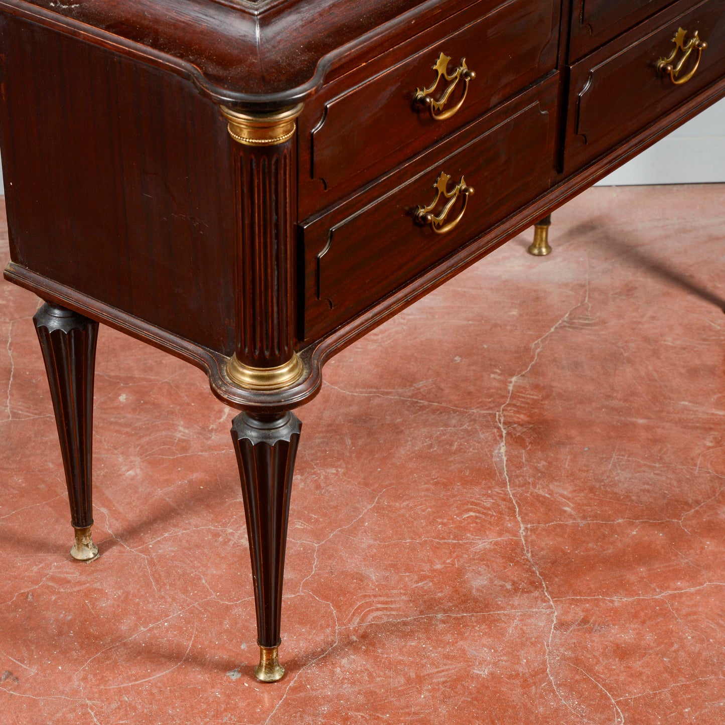 Credenza Vetrina Impellicciata