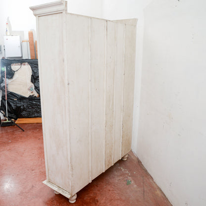 Vetrina Credenza Con Ripiani E Vetri All'inglese Sbiancata
