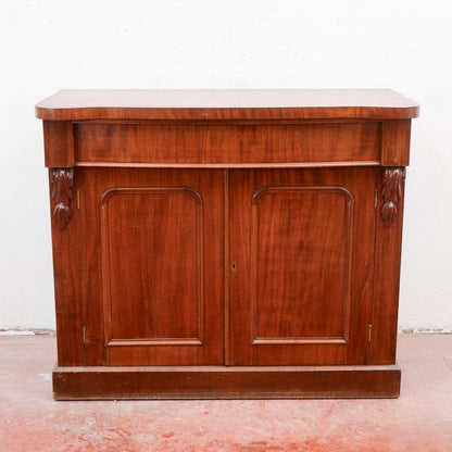 Credenza Ante E Cassetto Con Piano Mosso