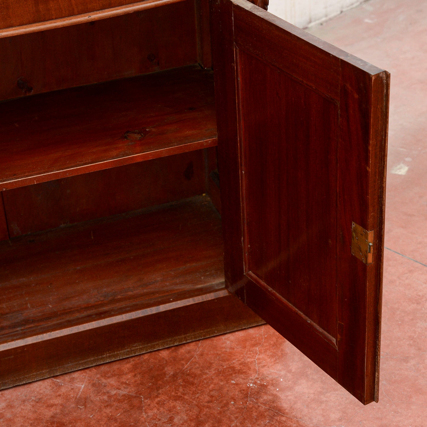 Credenza Ante E Cassetto Con Piano Mosso