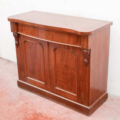 Credenza Ante E Cassetto Con Piano Mosso