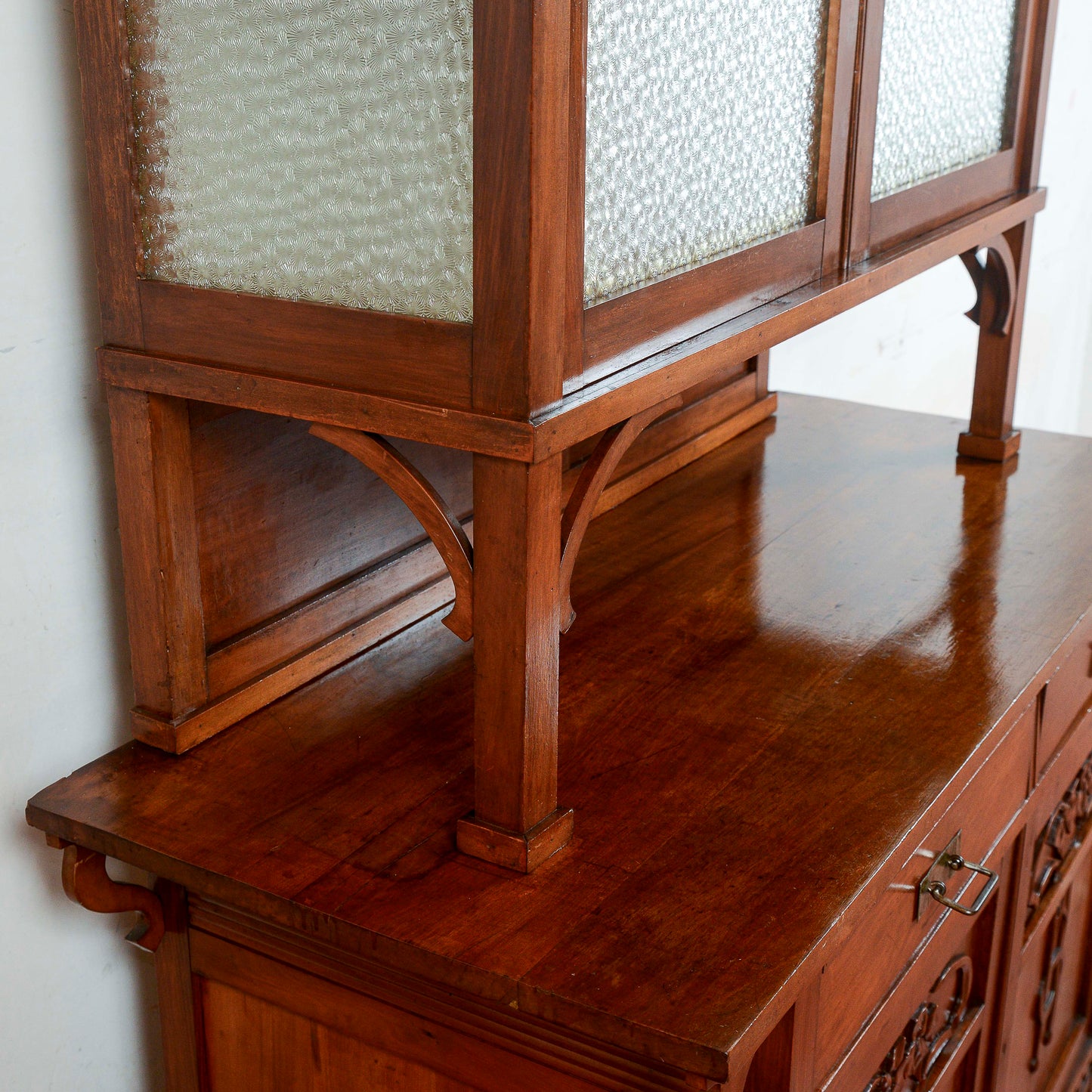 Credenza Due Corpi Vetrina Piattaia