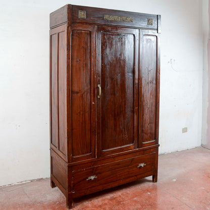 Armadio liberty da sistemare