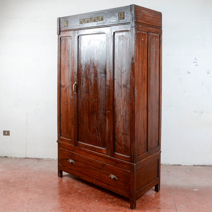 Armadio liberty da sistemare