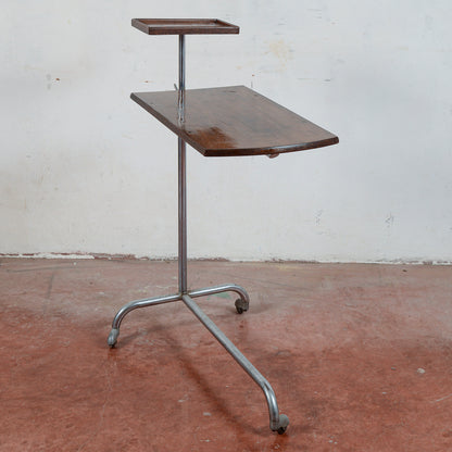 Tavolino primi 900 laboratorio industriale portavivande
