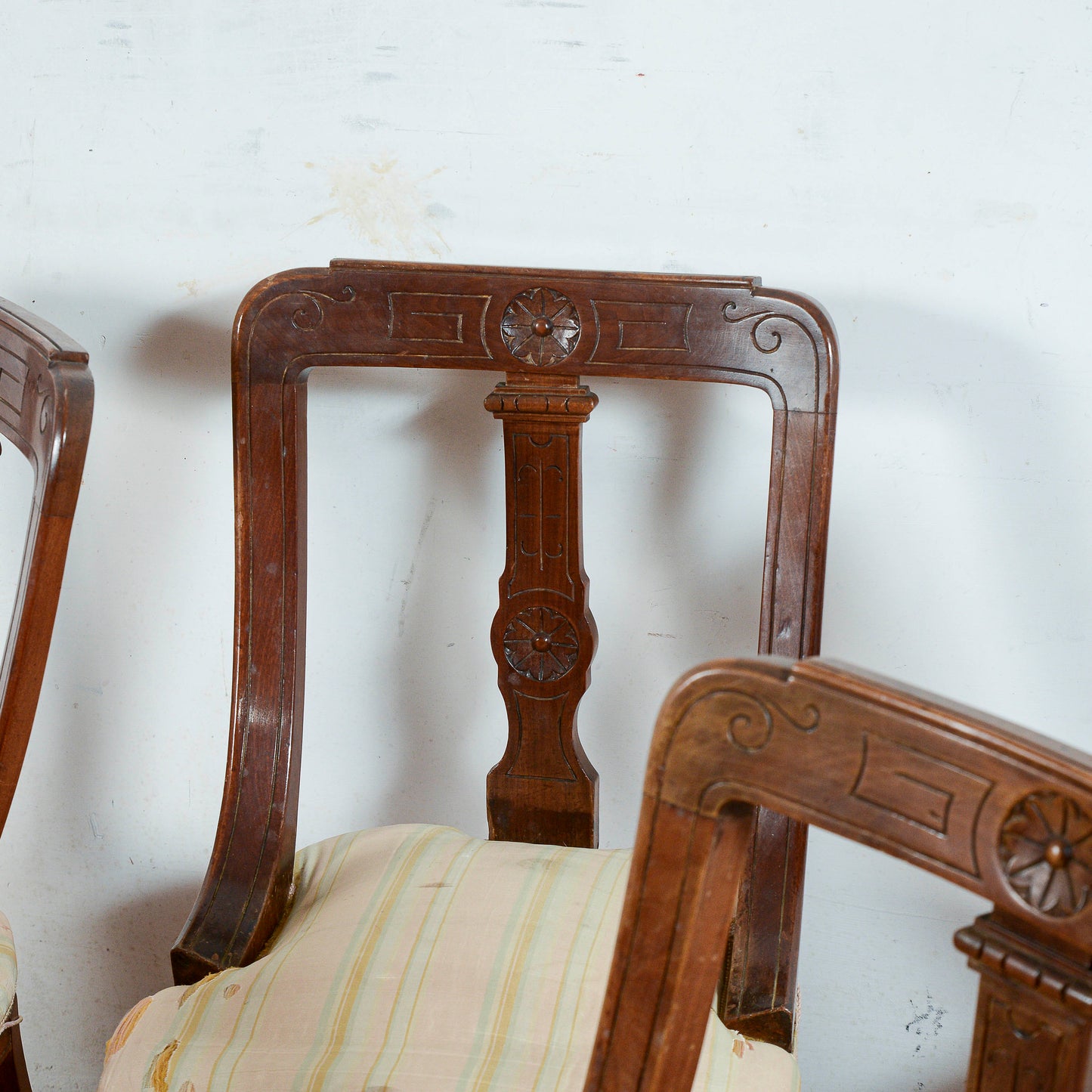 Set 5 sedie poltroncine  intagliate