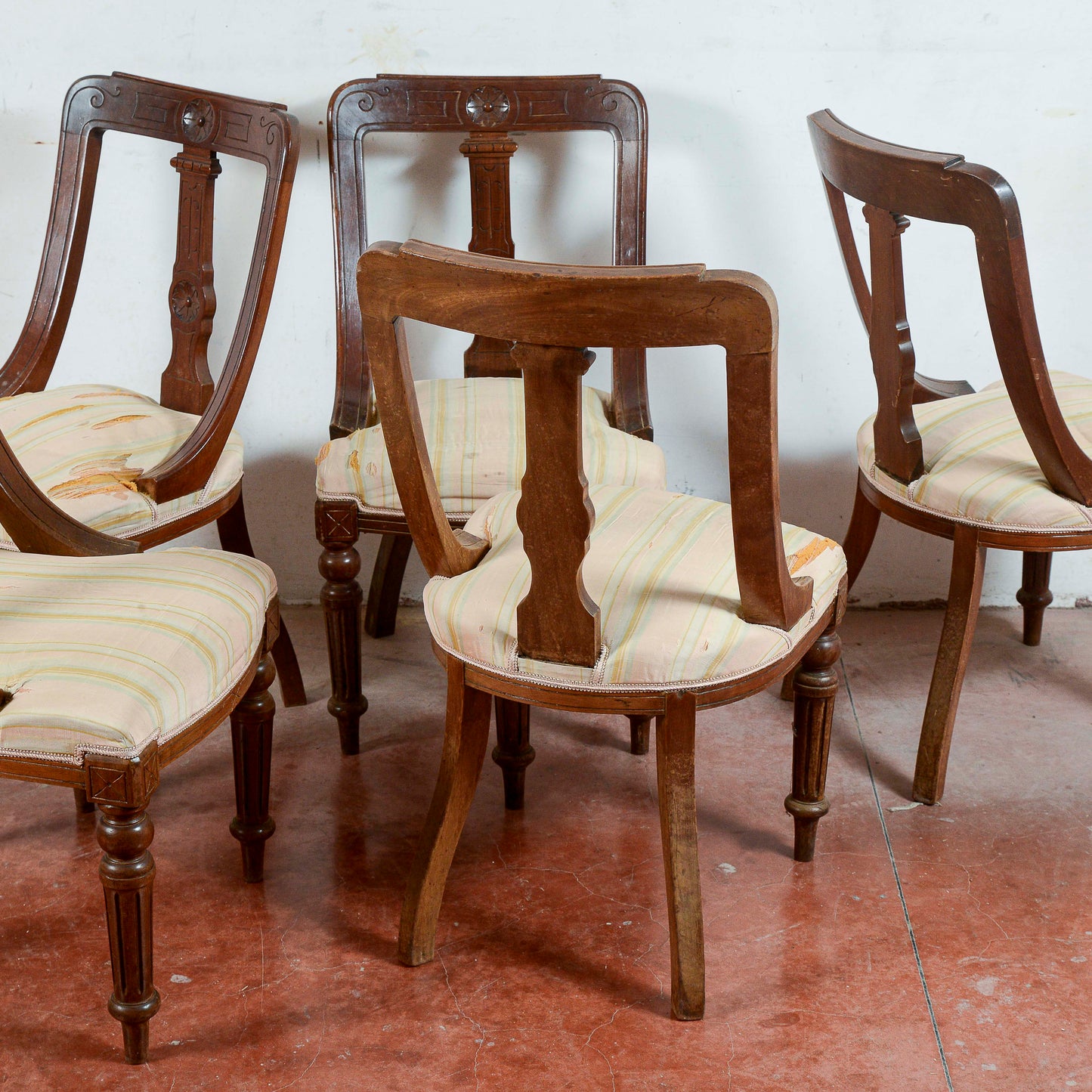 Set 5 sedie poltroncine  intagliate