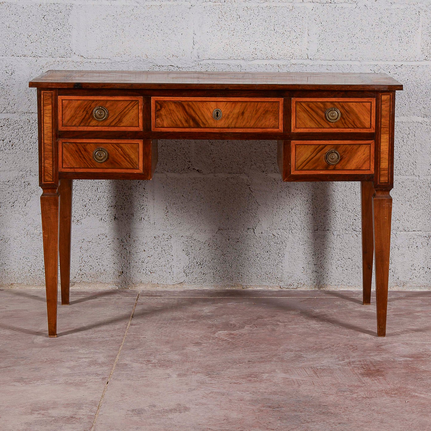Scrivania cassetti intarsi epoca stile 700