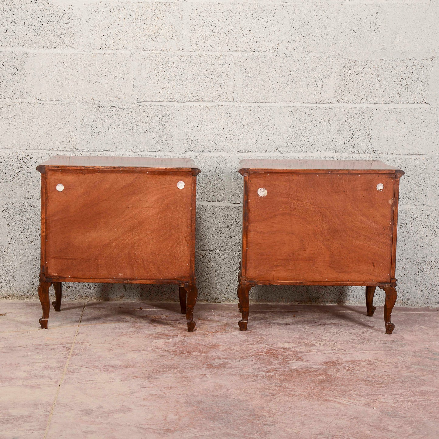 Coppia comodini mid century  impiallacciati in noce