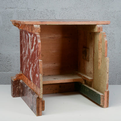 Sgabello laccato base rosso e verde epoca XVIII secolo