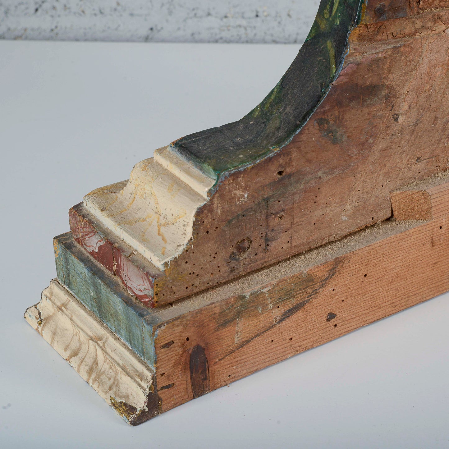 Piedistallo base legno laccata finto marmo bianco verde XVIII secolo