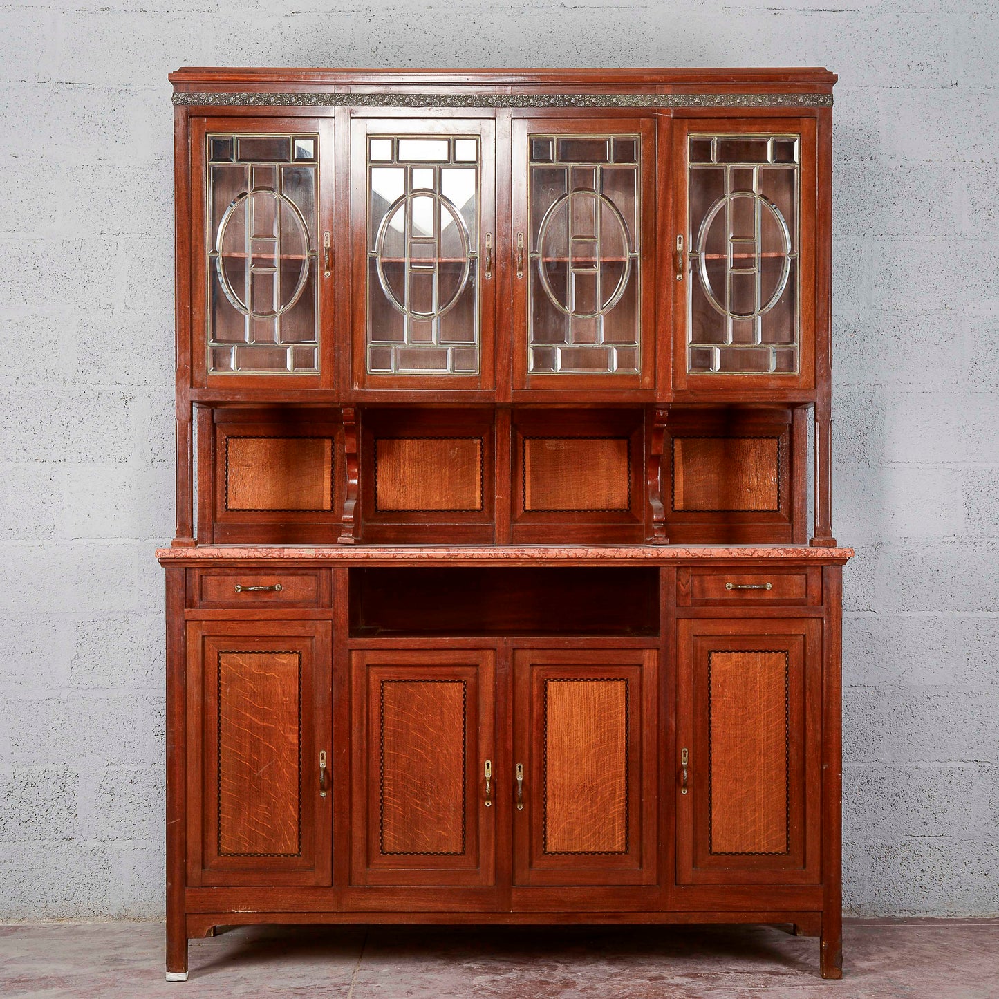 Credenza a due corpi vetrina e piano in marmo