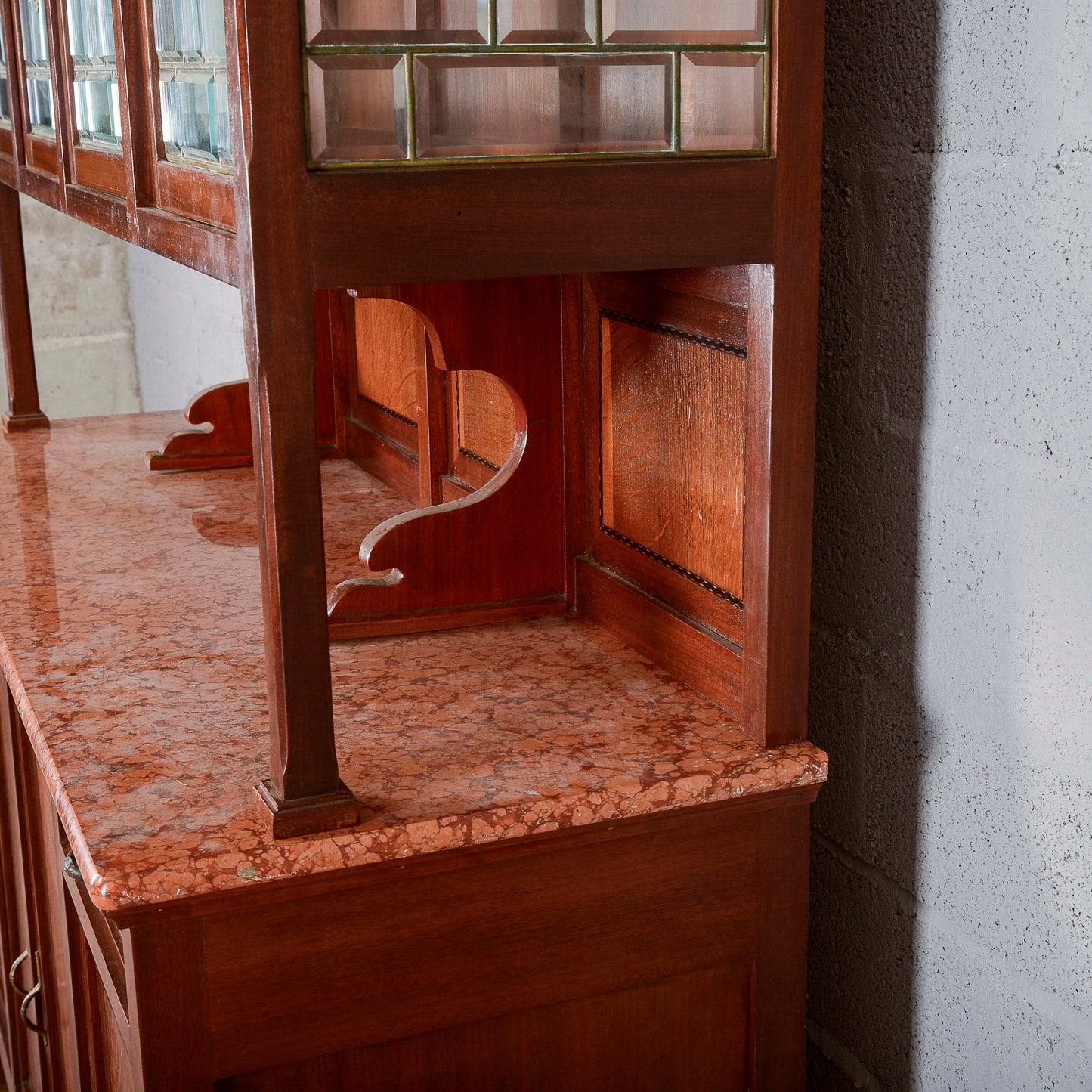 Credenza due corpi con vetrina e  4 ante