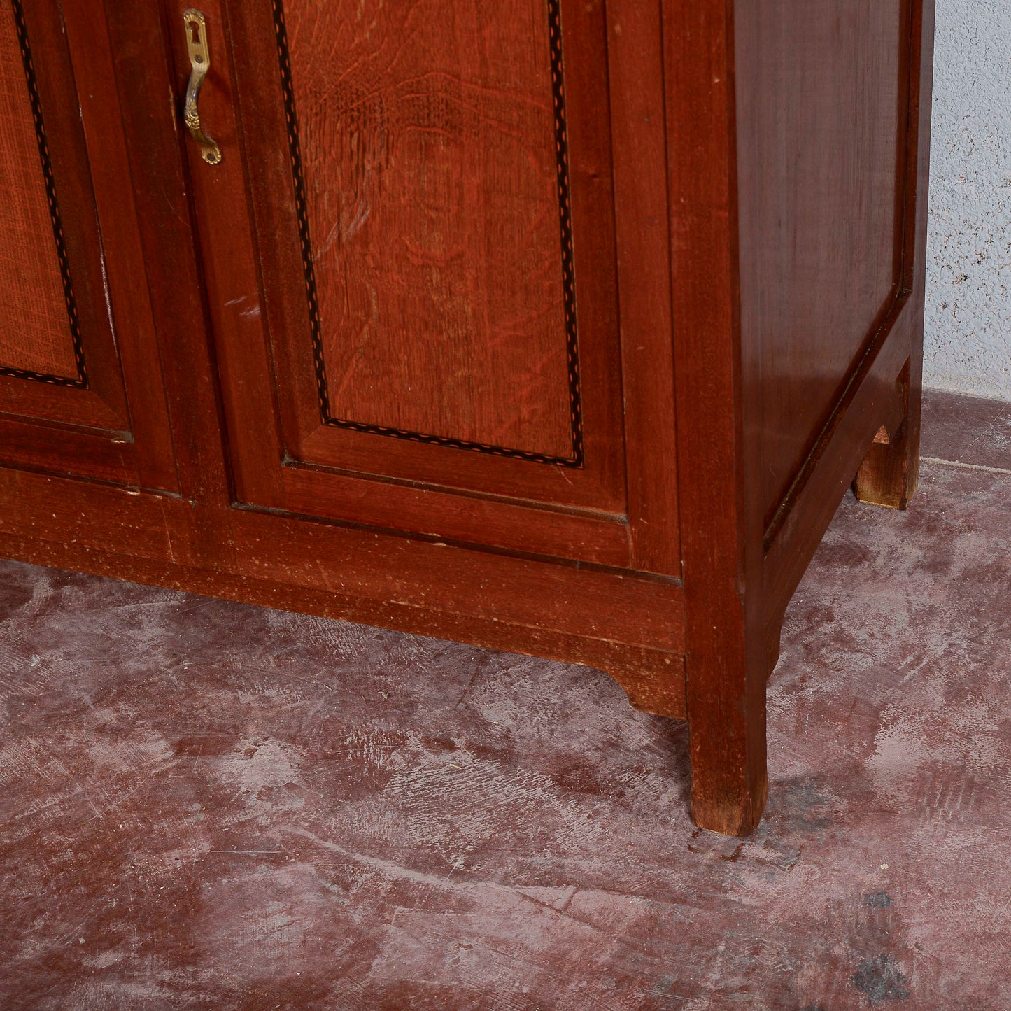 Credenza 4 ante 2 cassetti piano in marmo