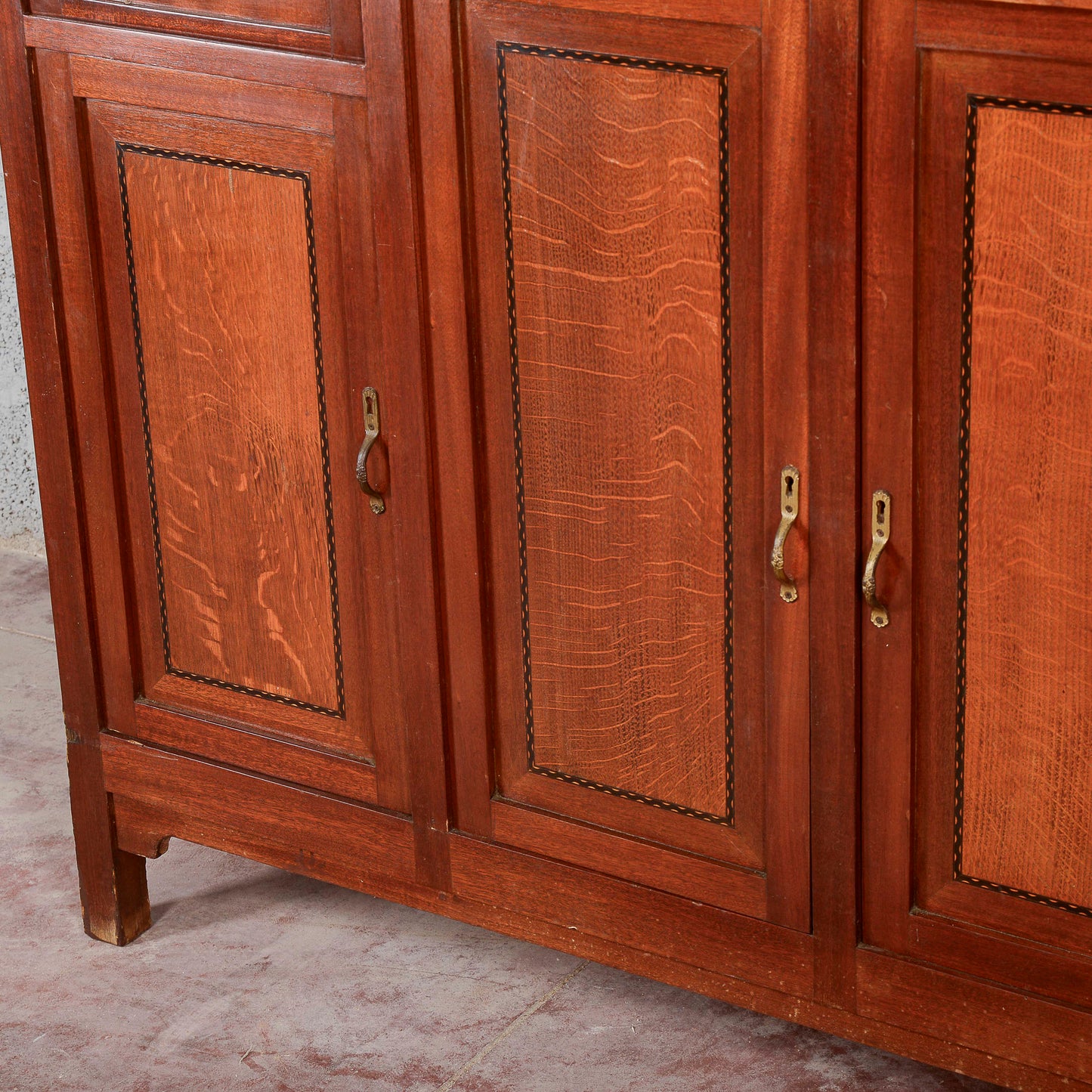 Credenza a 2 corpi con specchio e 2 cassetti