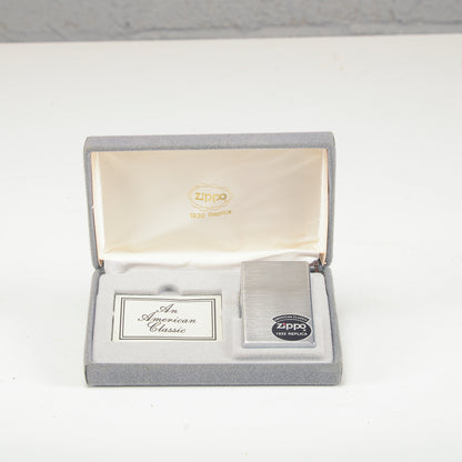 Accendino vintage zippo nuovo con scatola