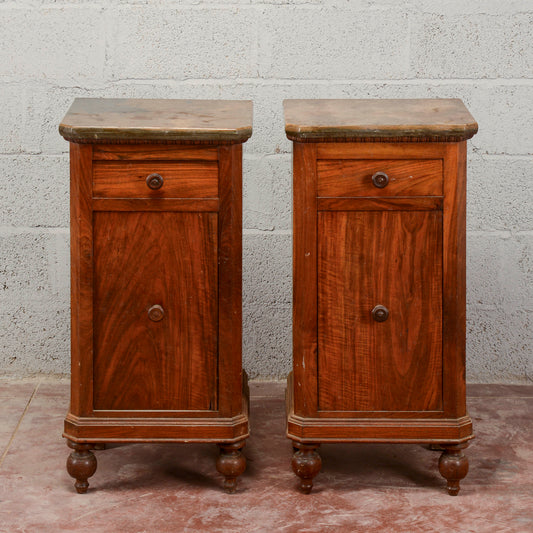Coppia comodini in abete con piano in marmo epoca XIX secolo