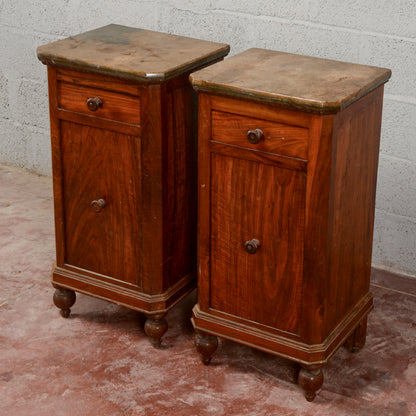 Coppia comodini in abete con piano in marmo epoca XIX secolo