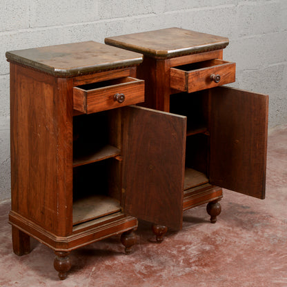Coppia comodini in abete con piano in marmo epoca XIX secolo