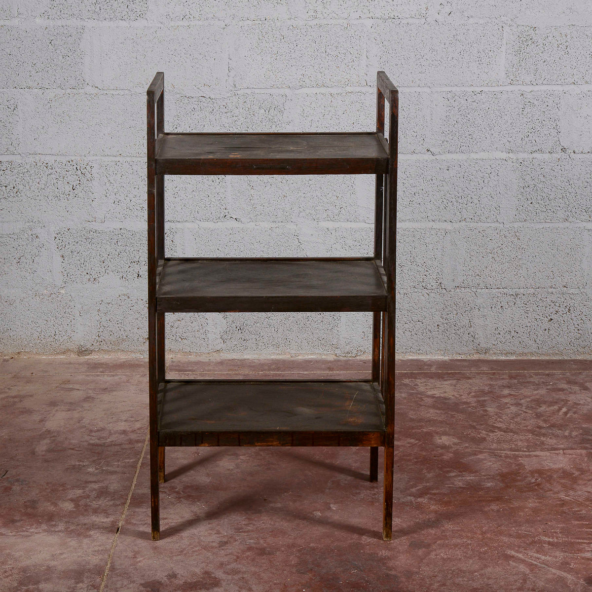 Etagere a giorno tinta scura epoca Liberty