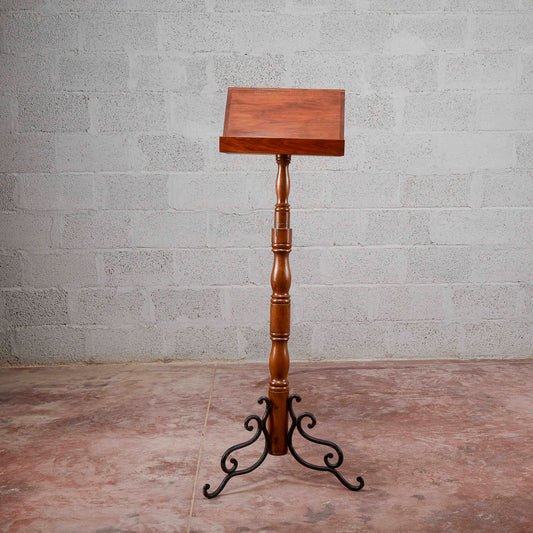 Leggio rifatto stie art deco