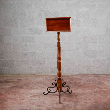 Leggio rifatto stie art deco