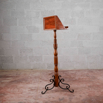 Leggio rifatto stie art deco