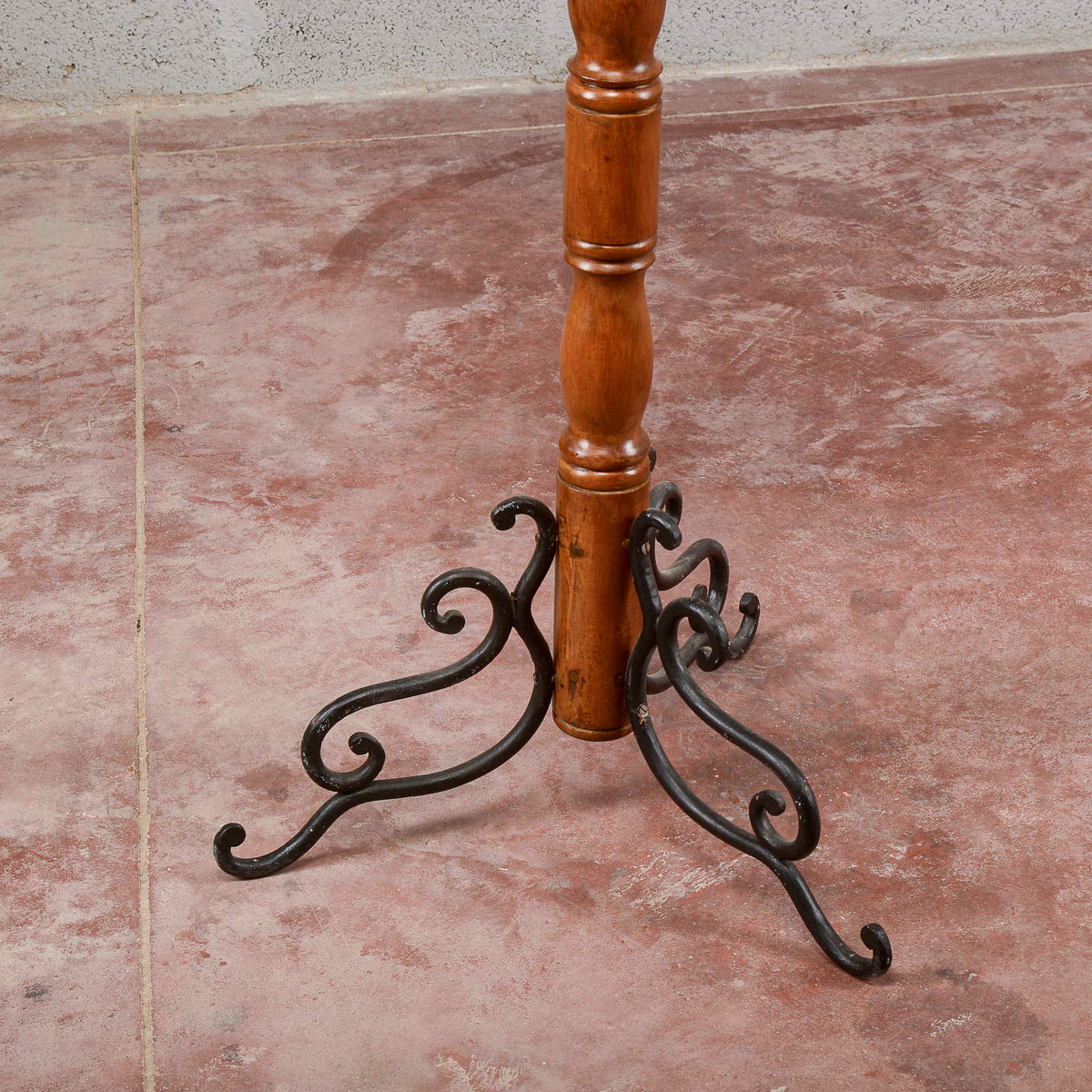Leggio rifatto stie art deco