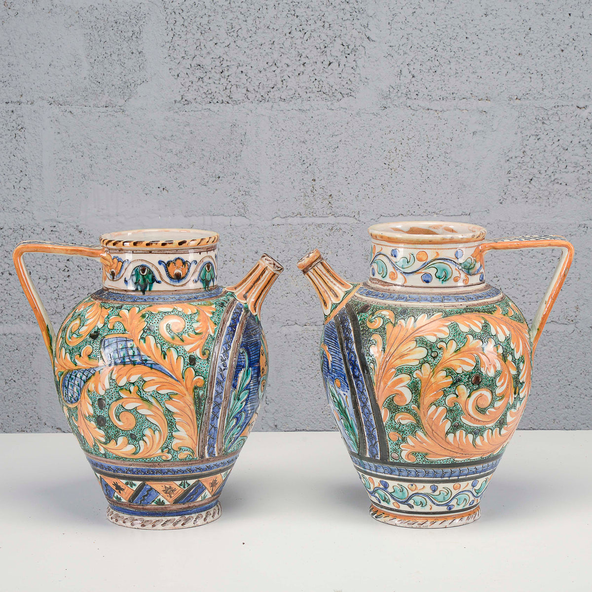 Set coppia vasi deruta meta del 900