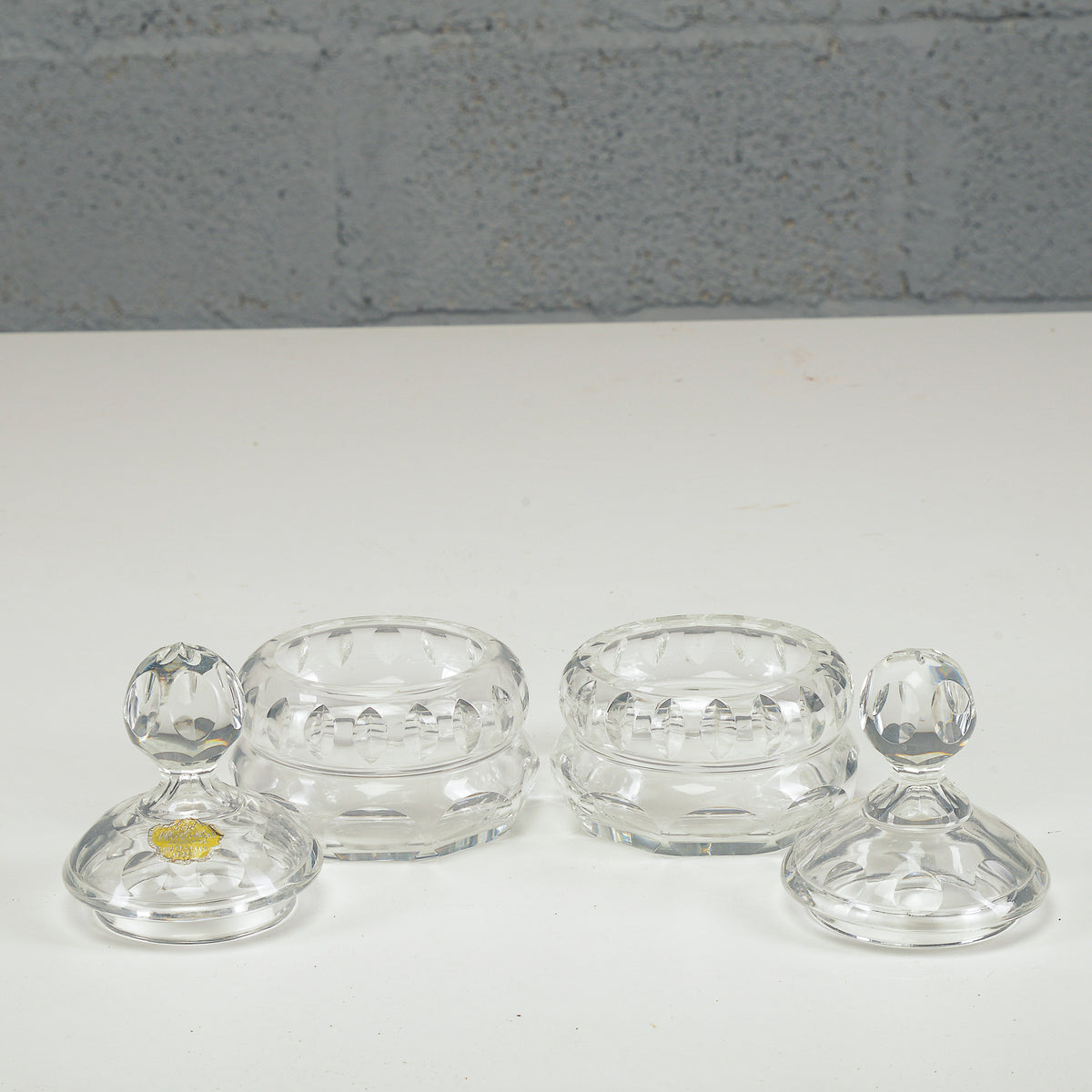 Set coppia ciotole boccette scatole in cristallo XX secolo