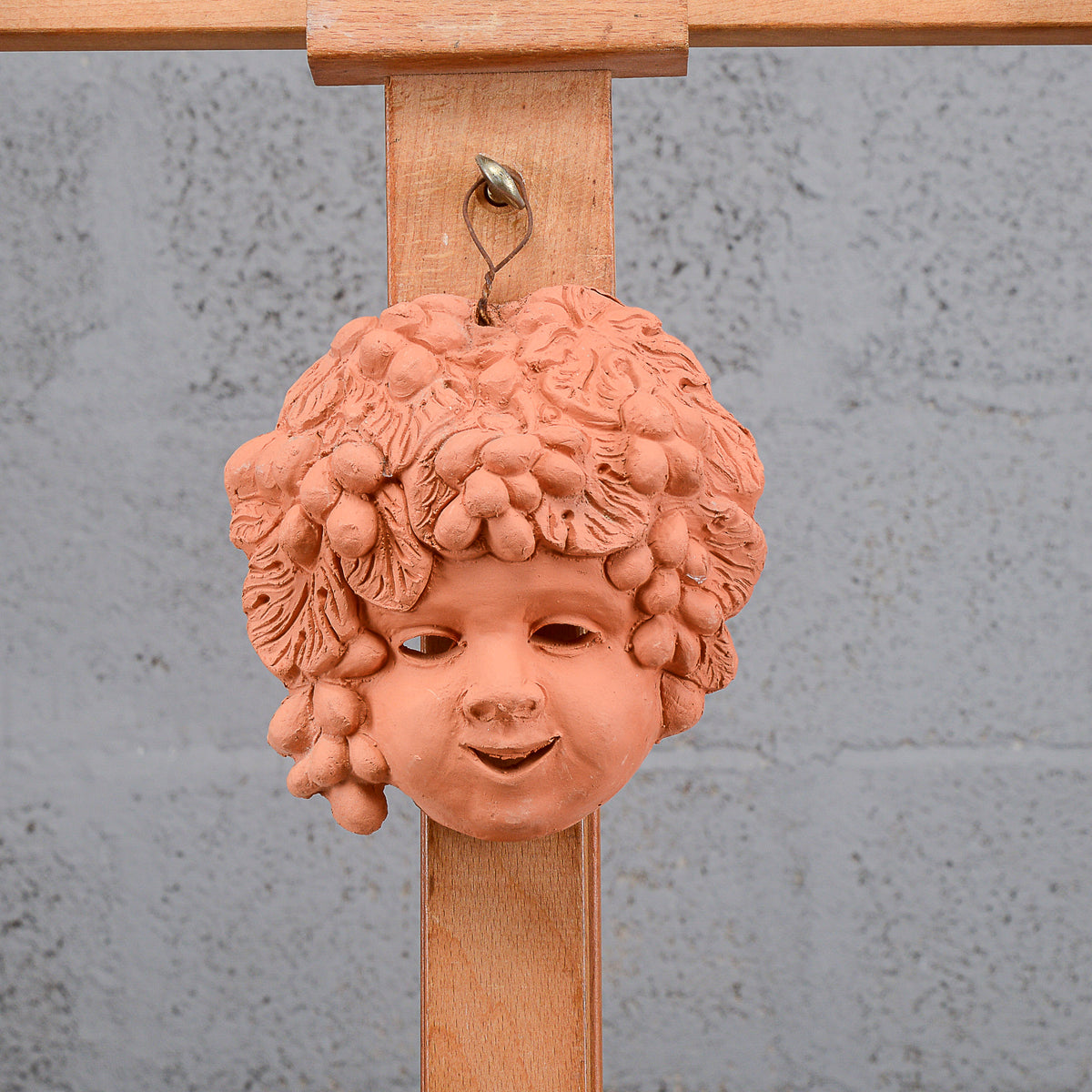 Maschera Bacco in terracotta da appendere produzione artigianale XX secolo
