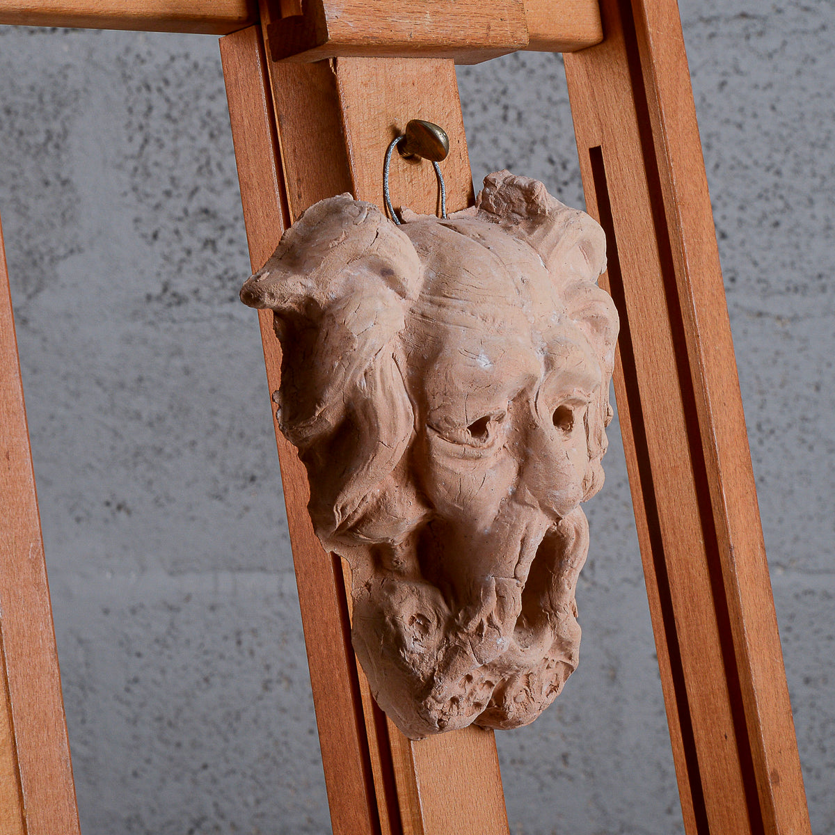 Maschera grottesca terracotta produzione artigianale XX secolo