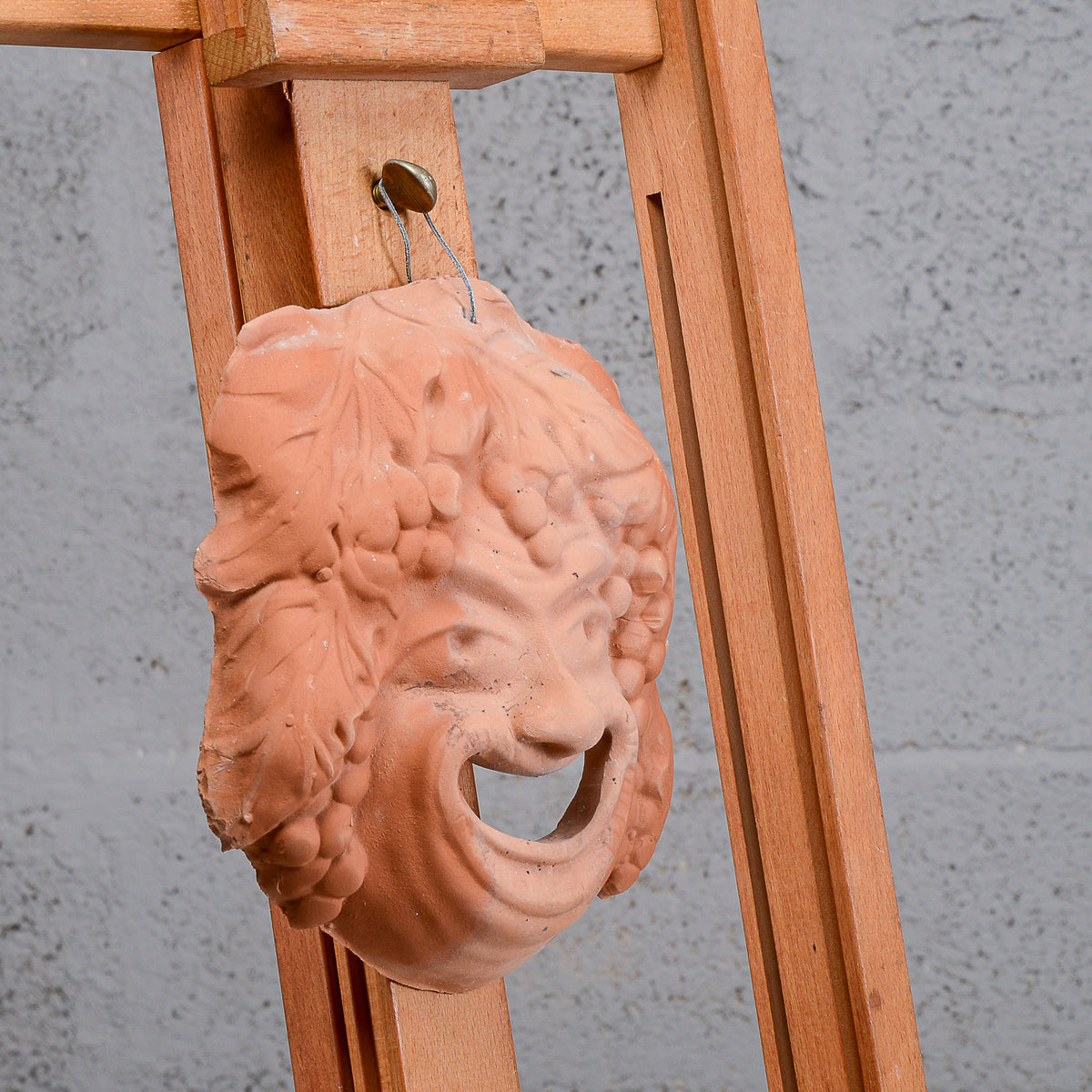 Maschera Bacco in terracotta da appendere XX secolo produzione artigianale
