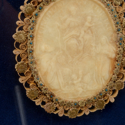Opera in rilievo con decori manufatto devozionale fine XIX secolo