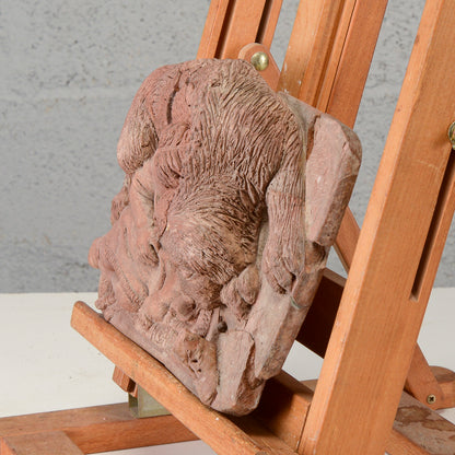 Scultura in terracotta di fanciulla con cane datata 1880