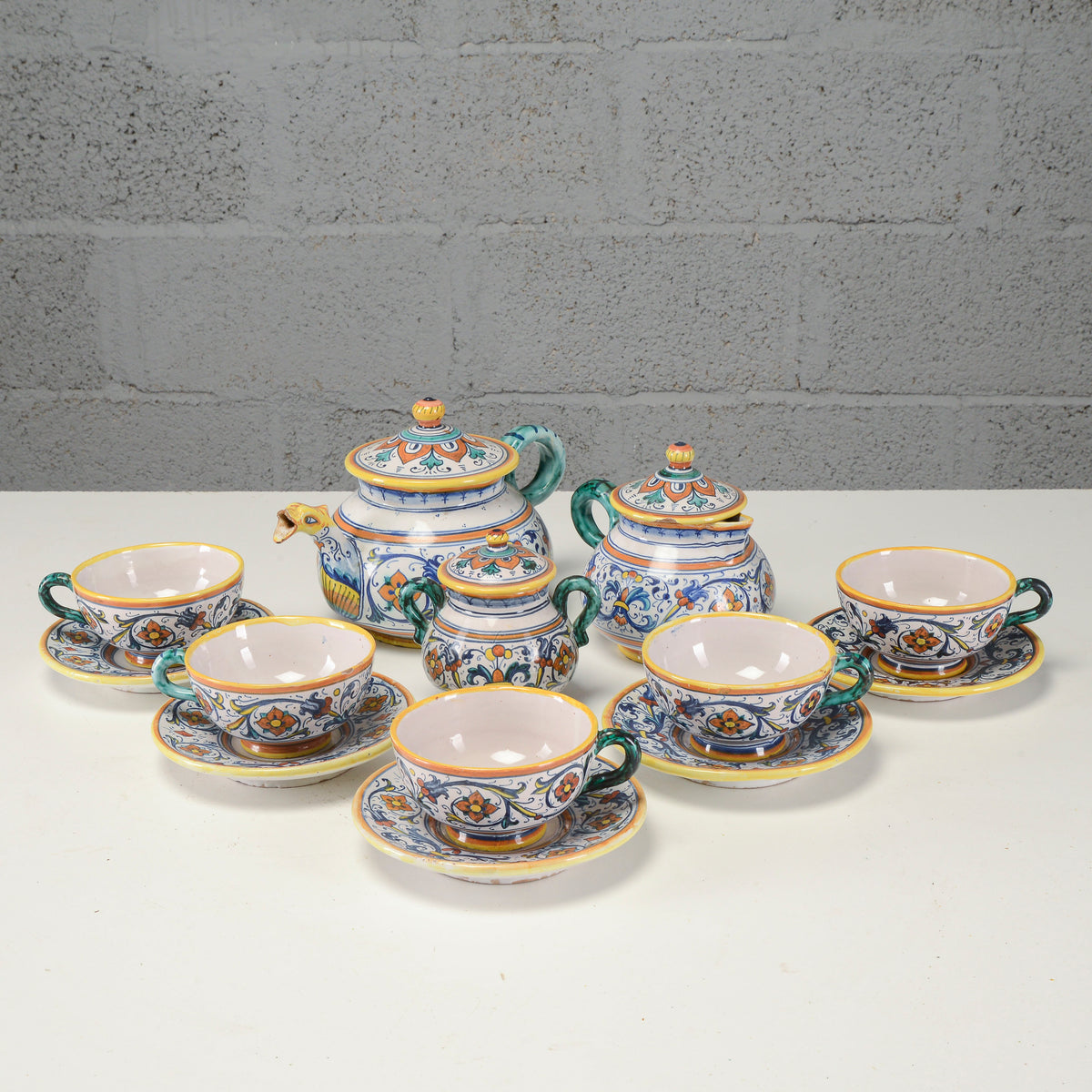 Servizio da tè n ceramica maiolicata Società Anonima Industrie Maioliche Artistiche Combattenti Giuseppe Grazia di Deruta Italia 1923
