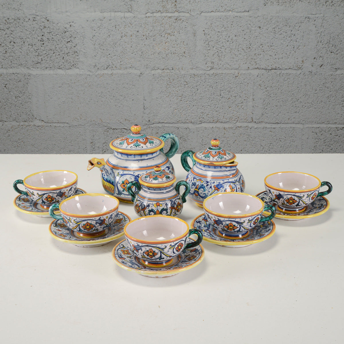 Servizio da tè n ceramica maiolicata Società Anonima Industrie Maioliche Artistiche Combattenti Giuseppe Grazia di Deruta Italia 1923