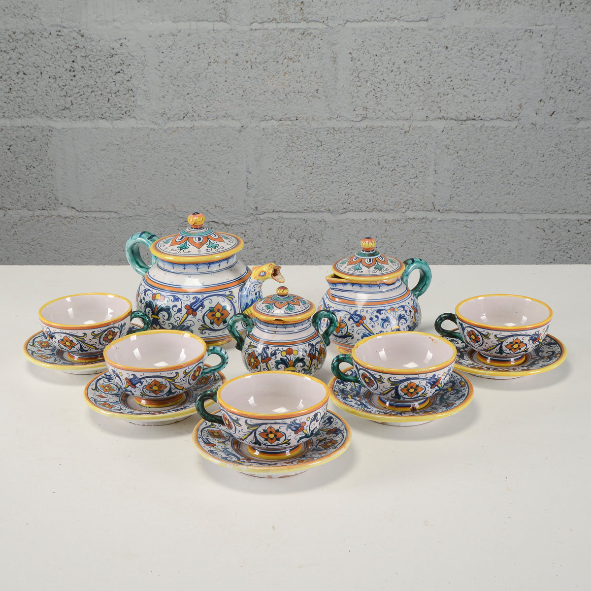 Servizio da tè n ceramica maiolicata Società Anonima Industrie Maioliche Artistiche Combattenti Giuseppe Grazia di Deruta Italia 1923