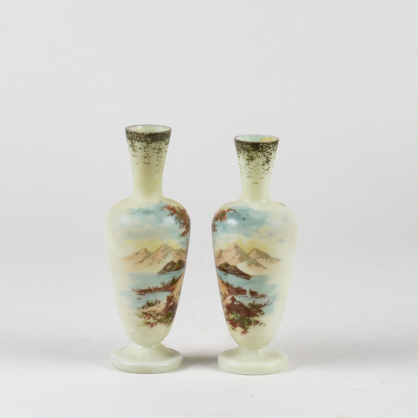 set coppia di vasi vasetti vintage vetro opalino
