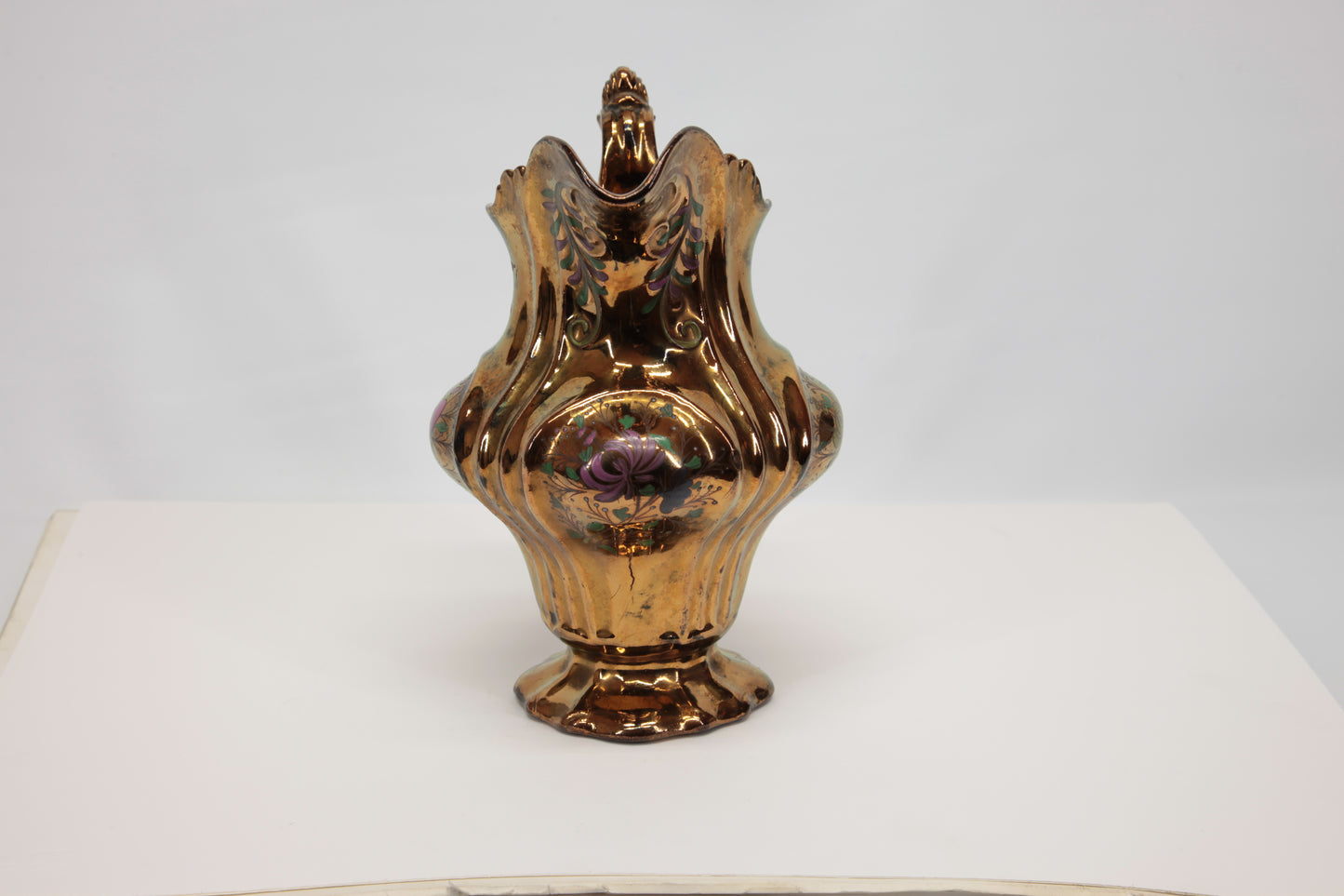 Brocca in ceramica color oro a  lustro epoca Liberty