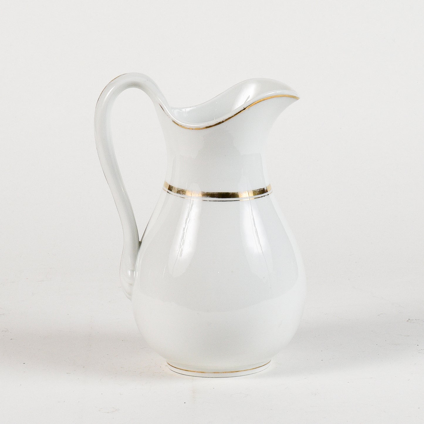 vaso da notte in ceramica con profili oro