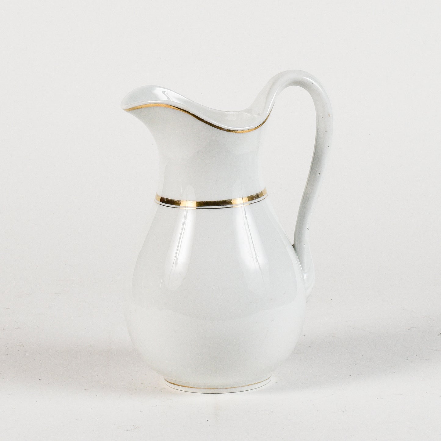 vaso da notte in ceramica con profili oro