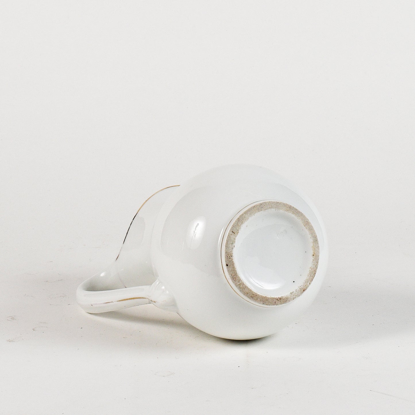 vaso da notte in ceramica con profili oro