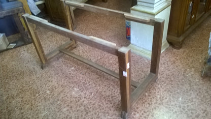 Tavolo da pranzo anni 1940 con piano in vetro nero
