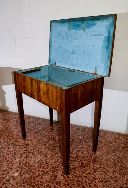 Tavolo toletta da uomo con piano apribile, placcata in noce da restaurare Italia epoca direttorio