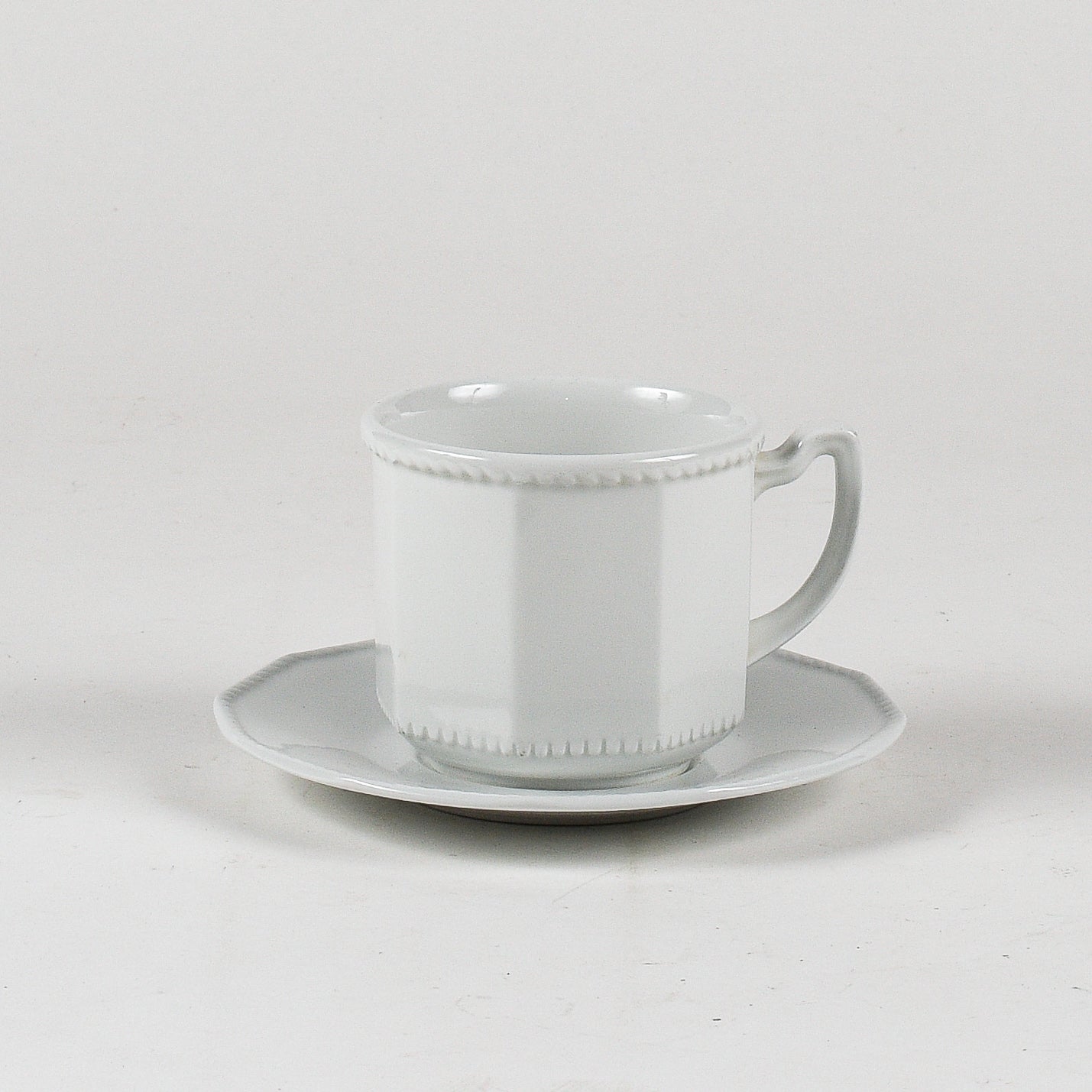 Tazza da the con piattino Ginori anni 1930