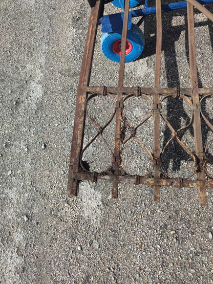 Cancello In Ferrobattuto