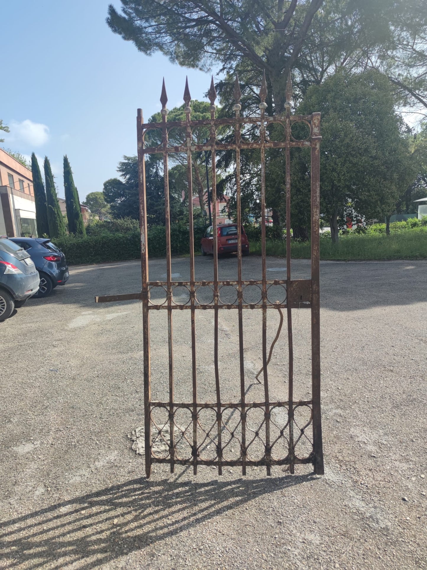 Cancello In Ferrobattuto